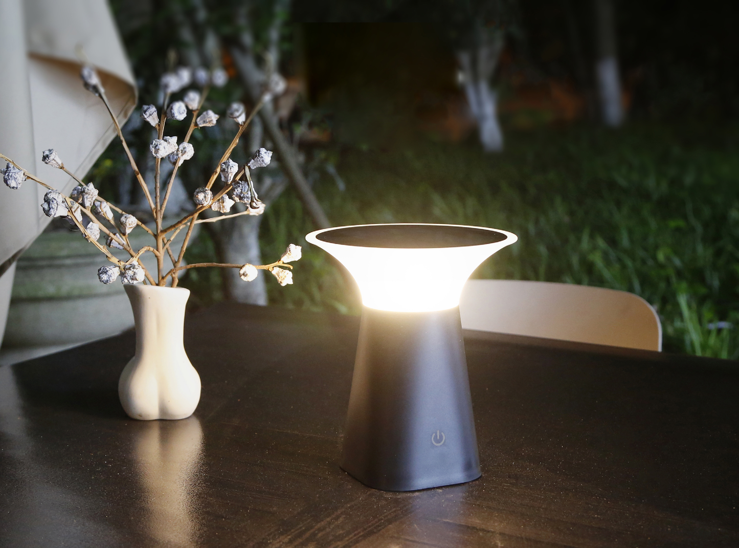 MEC12 Solar Powered Indoor & Outdoor Table Top LED Light Minimal Design
