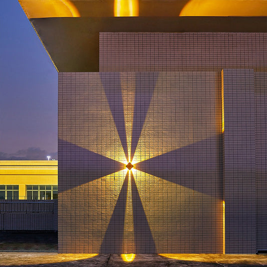 MEC07 Solar Outdoor Wall Light Minimalistic Elegant Design
